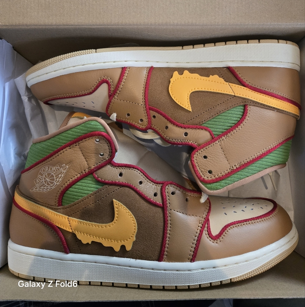 Jordan 1 Mid SE